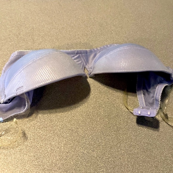 New with tags 34b shimmery light blue strapless Bra. - Picture 3 of 7